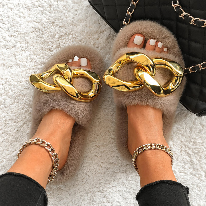 Furry Fur Slides Gold Chain Plush Slippers Fluffy Flip Flops Designer Faux Fur Slippers Cozy Slip on Flats Women's Fashion Shoes