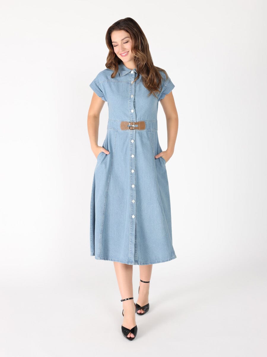 Sleeveless front button open denim dress